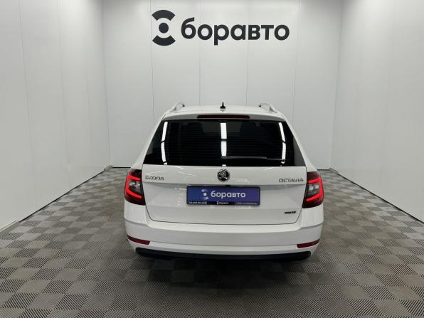 Skoda Octavia III (A7) Рестайлинг с пробегом 2019 года, цена 1 880 000 рублей, 206376 км, универсал, Автокод Объявления