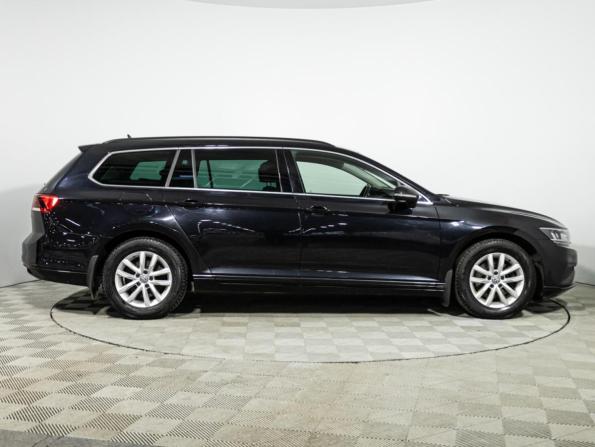 Volkswagen Passat B8 Рестайлинг с пробегом 2019 года, цена 2 139 728 рублей, 97073 км, универсал, Автокод Объявления
