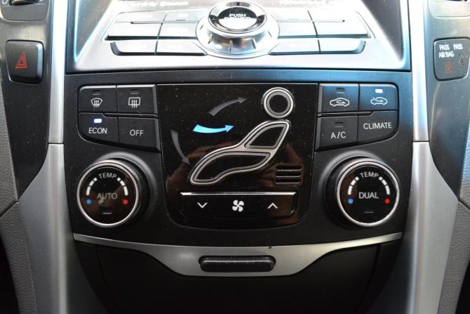 Hyundai Sonata VI (YF) с пробегом 2014 года, цена 1 080 000 рублей, 276519 км, седан, Автокод Объявления