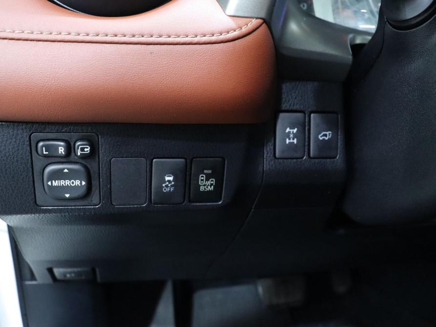 Toyota RAV4 IV (XA40) Москва  - изображение 12