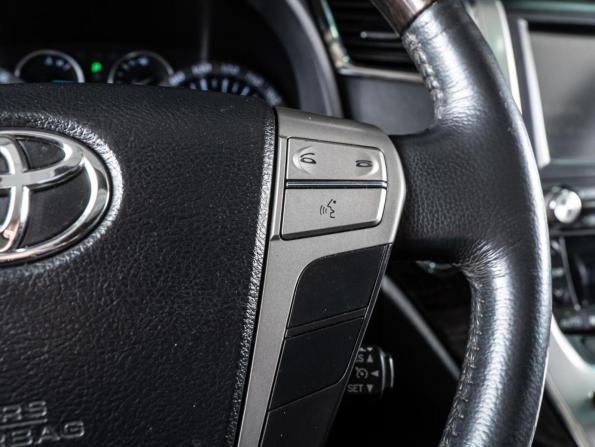 Toyota Alphard II с пробегом 2013 года, цена 2 999 000 рублей, 372987 км, минивэн, Автокод Объявления