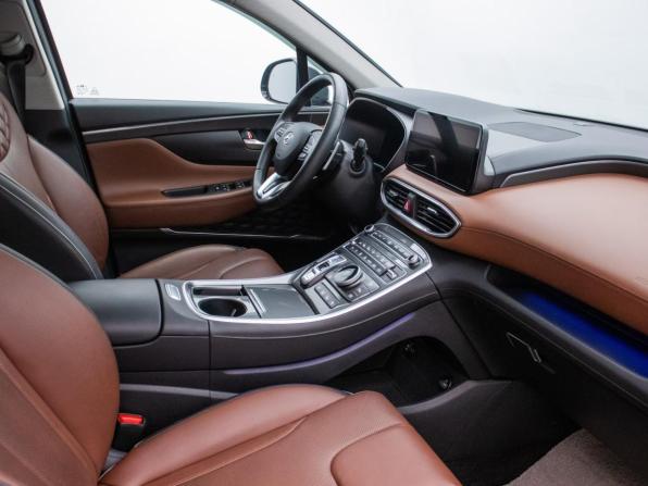 Hyundai Santa Fe IV Рестайлинг с пробегом 2023 года, цена 4 497 000 рублей, 26850 км, внедорожник, Автокод Объявления