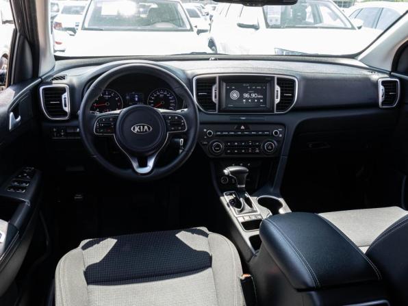 Kia Sportage IV Рестайлинг с пробегом 2018 года, цена 1 999 000 рублей, 125151 км, внедорожник, Автокод Объявления