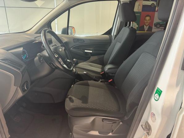 Ford Tourneo Connect II Рестайлинг с пробегом 2020 года, цена 1 999 000 рублей, 143000 км, компактвэн, Автокод Объявления