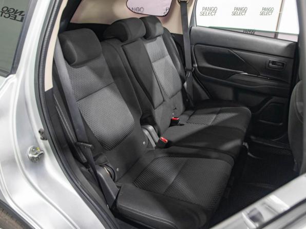Mitsubishi Outlander III Рестайлинг 2 с пробегом 2016 года, цена 1 629 000 рублей, 175000 км, внедорожник, Автокод Объявления