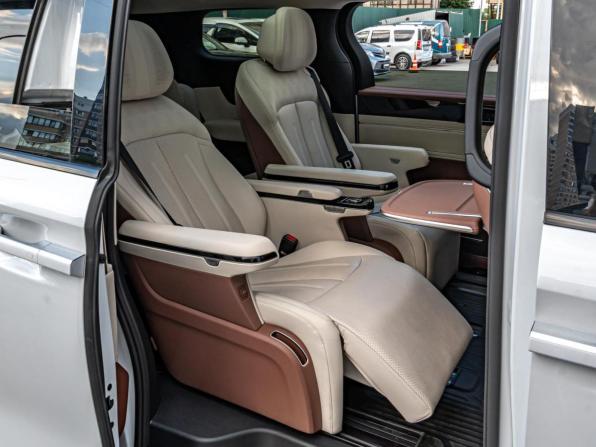 BYD Xia (M9) с пробегом 2025 года, цена 5 860 000 рублей, 356 км, минивэн, Автокод Объявления