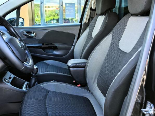 Renault Kaptur I с пробегом 2018 года, цена 1 329 000 рублей, 155000 км, внедорожник, Автокод Объявления