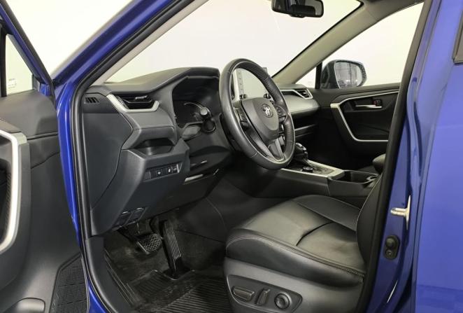 Toyota RAV4 V (XA50) с пробегом 2021 года, цена 3 700 000 рублей, 109145 км, внедорожник, Автокод Объявления