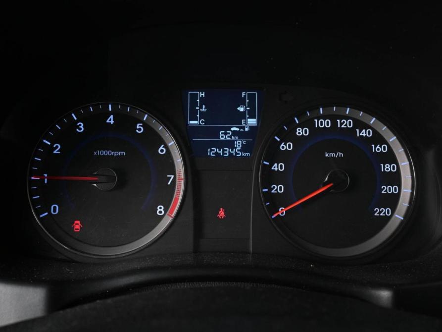 Hyundai Solaris I Рестайлинг Ростов-на-Дону  - изображение 16