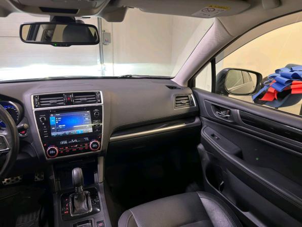 Subaru Legacy VI Рестайлинг с пробегом 2019 года, цена 2 950 000 рублей, 70465 км, седан, Автокод Объявления