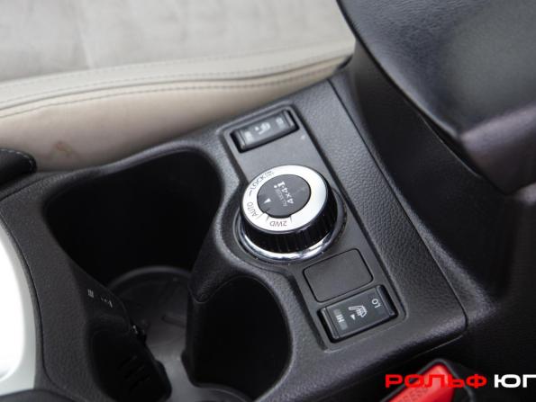 Nissan Qashqai II с пробегом 2016 года, цена 1 798 000 рублей, 126474 км, внедорожник, Автокод Объявления