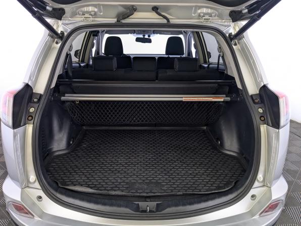 Toyota RAV4 IV (XA40) Рестайлинг с пробегом 2019 года, цена 2 380 000 рублей, 188130 км, внедорожник, Автокод Объявления