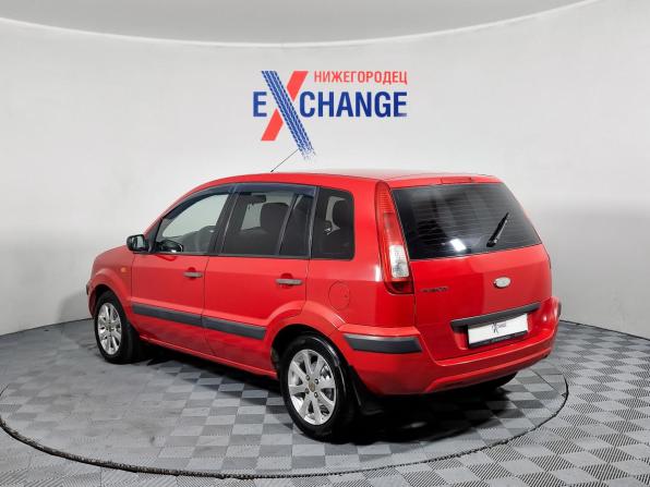 Ford Fusion I Рестайлинг с пробегом 2008 года, цена 299 000 рублей, 277722 км, хэтчбек, Автокод Объявления