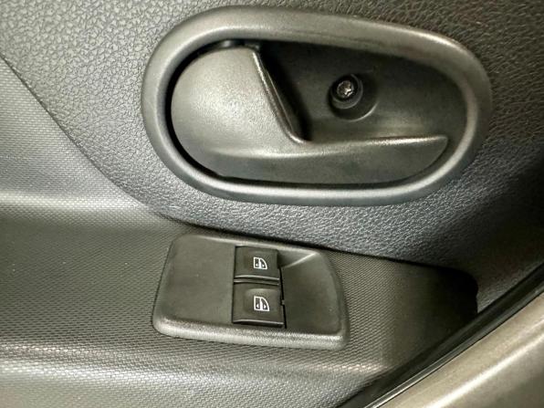 Renault Sandero II Рестайлинг с пробегом 2020 года, цена 1 340 000 рублей, 74271 км, хэтчбек, Автокод Объявления