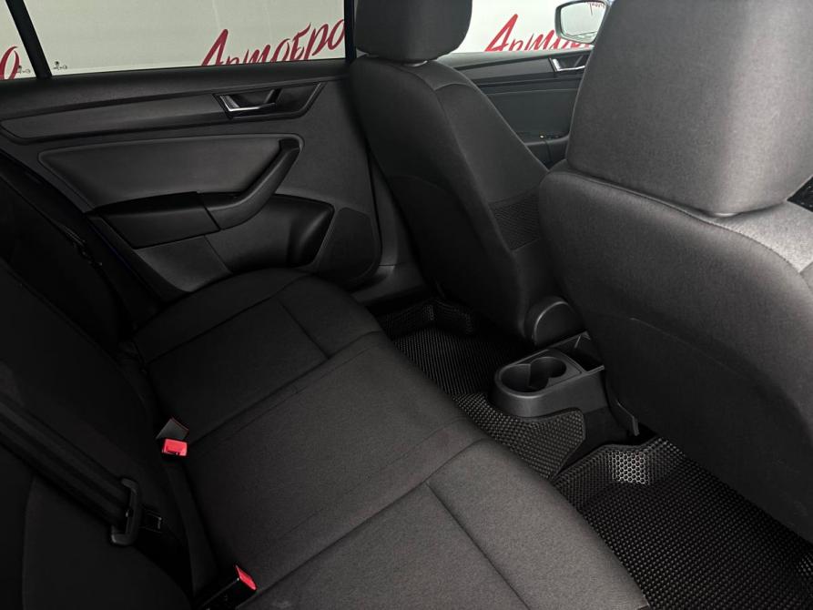 Skoda Rapid I Рестайлинг Псков  - изображение 13