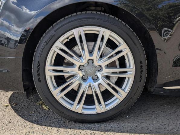 Audi A8 III (D4) Рестайлинг с пробегом 2014 года, цена 2 445 000 рублей, 190078 км, седан, Автокод Объявления