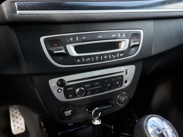 Renault Megane RS III с пробегом 2013 года, цена 1 750 000 рублей, 108631 км, хэтчбек, Автокод Объявления