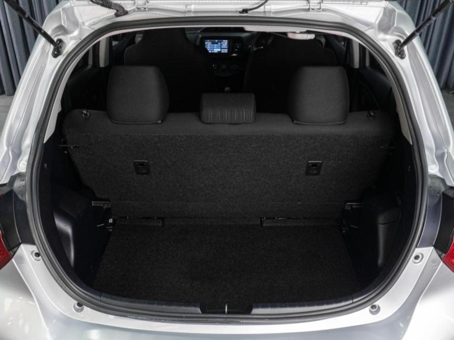 Toyota Vitz III (XP130) Рестайлинг 2 Тюмень  - изображение 21