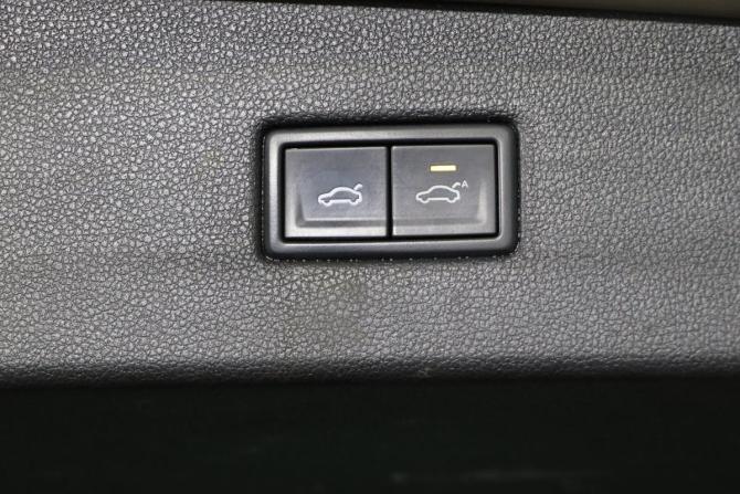 Volkswagen Tiguan II с пробегом 2017 года, цена 2 469 990 рублей, 115337 км, внедорожник, Автокод Объявления