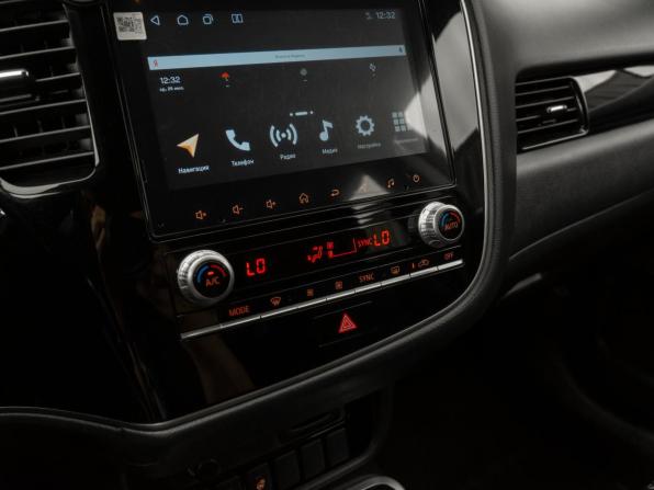 Mitsubishi Outlander III Рестайлинг 3 с пробегом 2021 года, цена 2 590 000 рублей, 87372 км, внедорожник, Автокод Объявления