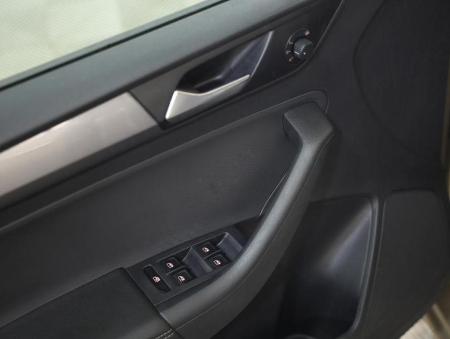 Volkswagen Polo VI Санкт-Петербург  - изображение 13