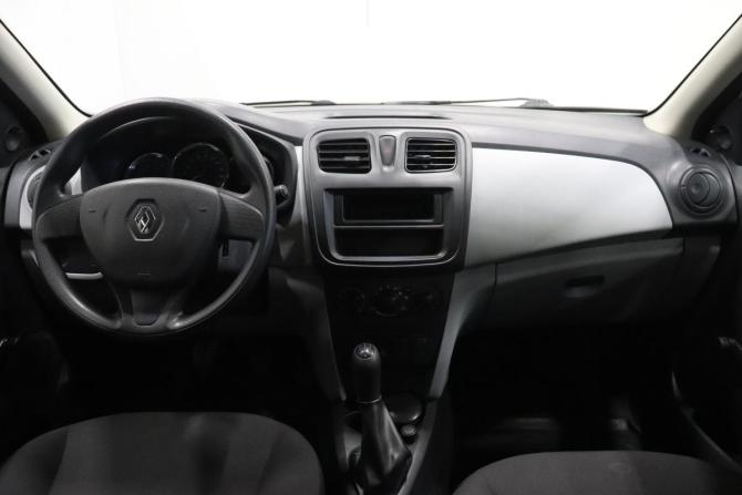 Renault Logan II с пробегом 2015 года, цена 720 000 рублей, 93196 км, седан, Автокод Объявления