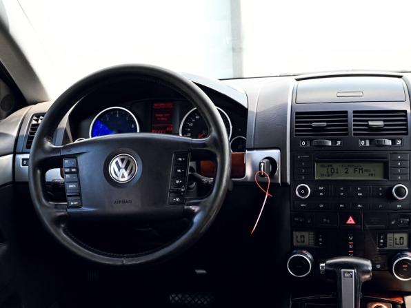 Volkswagen Touareg I Рестайлинг с пробегом 2007 года, цена 926 000 рублей, 325252 км, внедорожник, Автокод Объявления
