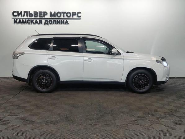 Mitsubishi Outlander III с пробегом 2012 года, цена 1 135 000 рублей, 263472 км, внедорожник, Автокод Объявления