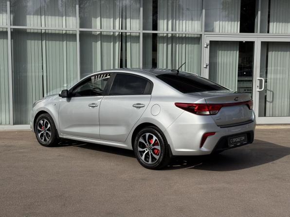 Kia Rio IV с пробегом 2017 года, цена 1 390 000 рублей, 92200 км, седан, Автокод Объявления