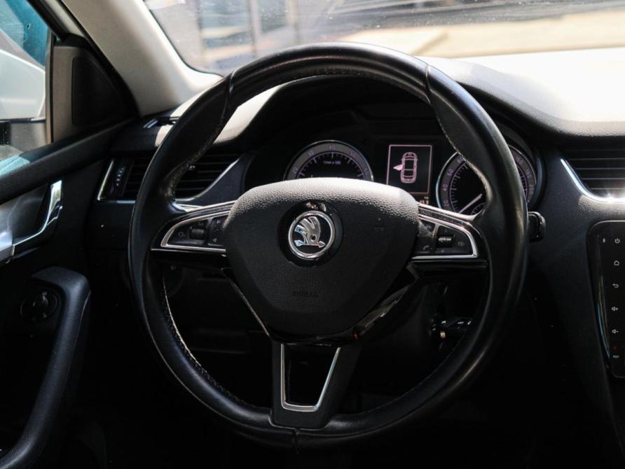 Skoda Octavia III (A7) Москва  - изображение 12