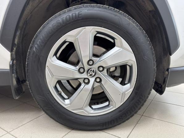 Toyota RAV4 V (XA50) с пробегом 2021 года, цена 3 635 000 рублей, 47000 км, внедорожник, Автокод Объявления