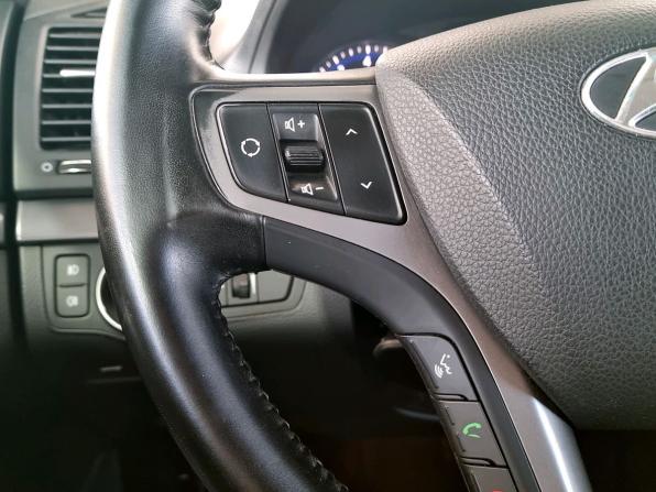 Hyundai i40 I Рестайлинг с пробегом 2015 года, цена 1 330 000 рублей, 118640 км, седан, Автокод Объявления