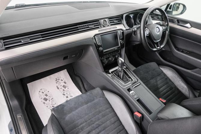 Volkswagen Passat B8 с пробегом 2016 года, цена 1 499 000 рублей, 121000 км, универсал, Автокод Объявления