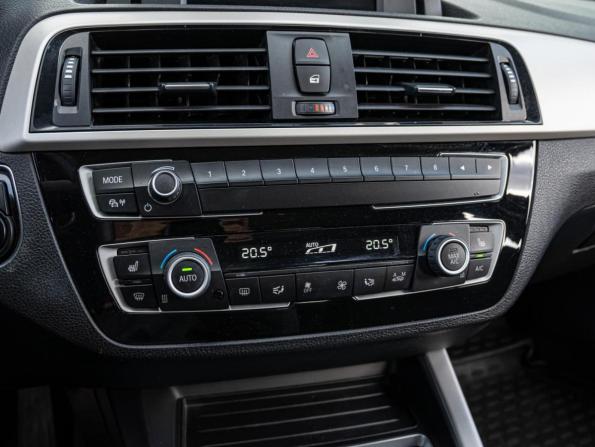BMW 1 серии II (F20/F21) Рестайлинг 2 с пробегом 2018 года, цена 1 825 000 рублей, 117761 км, хэтчбек, Автокод Объявления