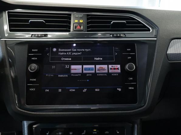 Volkswagen Tiguan II Рестайлинг с пробегом 2021 года, цена 2 230 000 рублей, 129490 км, внедорожник, Автокод Объявления