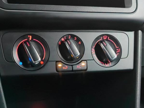 Volkswagen Polo V с пробегом 2012 года, цена 641 000 рублей, 166160 км, хэтчбек, Автокод Объявления