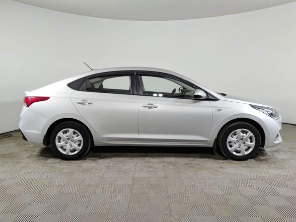 Hyundai Solaris II с пробегом 2018 года, цена 1 200 000 рублей, 130000 км, седан, Автокод Объявления