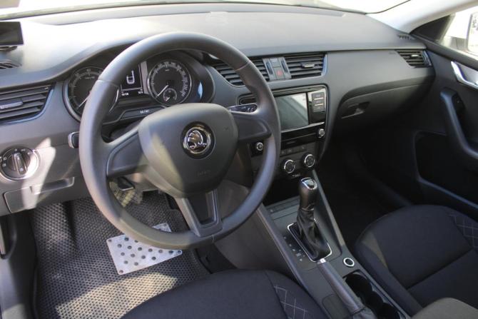 Skoda Octavia III (A7) Рестайлинг с пробегом 2020 года, цена 1 895 000 рублей, 56158 км, лифтбек, Автокод Объявления