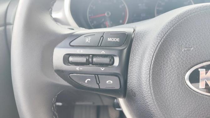 Kia Rio IV Рестайлинг с пробегом 2021 года, цена 1 784 000 рублей, 48000 км, хэтчбек, Автокод Объявления