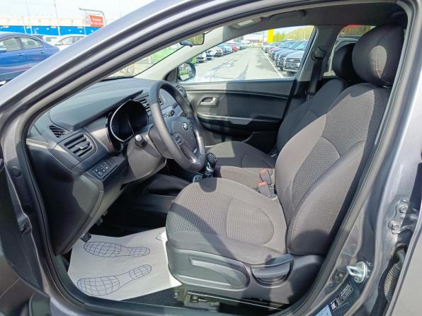 Kia Rio III Рестайлинг с пробегом 2017 года, цена 929 995 рублей, 166644 км, седан, Автокод Объявления