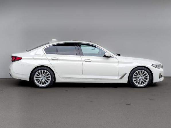 BMW 5 серии VII (G30/G31/G38) Рестайлинг с пробегом 2022 года, цена 4 995 000 рублей, 69342 км, седан, Автокод Объявления