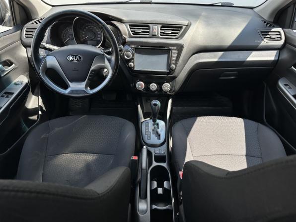 Kia Rio III Рестайлинг с пробегом 2015 года, цена 1 050 000 рублей, 100640 км, седан, Автокод Объявления