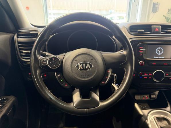Kia Soul II Рестайлинг с пробегом 2018 года, цена 1 380 000 рублей, 153110 км, хэтчбек, Автокод Объявления