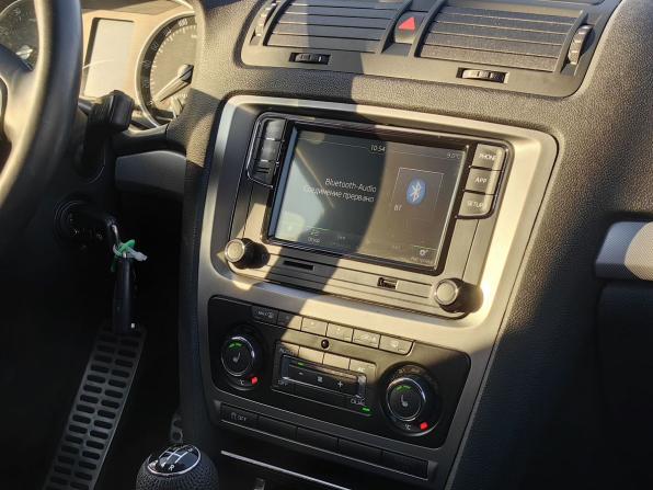 Skoda Octavia II (A5) Рестайлинг с пробегом 2012 года, цена 659 000 рублей, 269813 км, лифтбек, Автокод Объявления