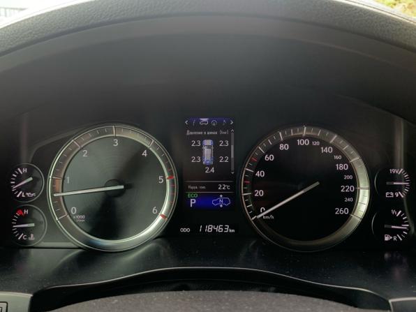 Lexus LX III Рестайлинг 2 с пробегом 2016 года, цена 6 099 000 рублей, 118461 км, внедорожник, Автокод Объявления