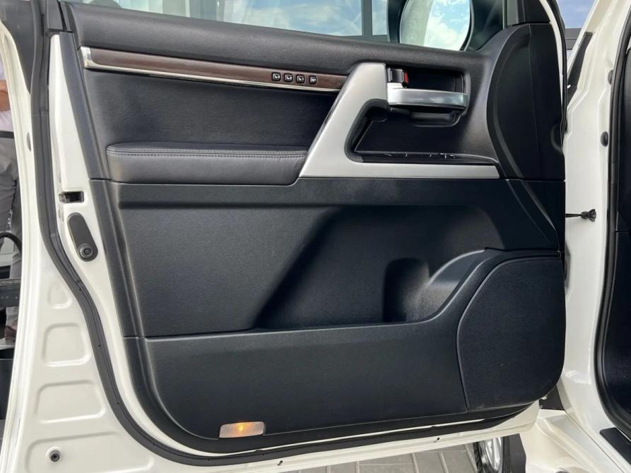 Toyota Land Cruiser 200 Series Рестайлинг 2 Волгоград  - изображение 18