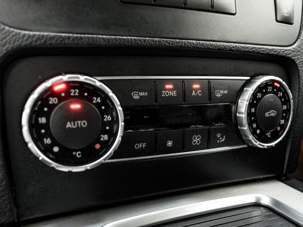 Mercedes-Benz GLK-Класс I (X204) Рестайлинг с пробегом 2012 года, цена 1 640 000 рублей, 251402 км, внедорожник, Автокод Объявления