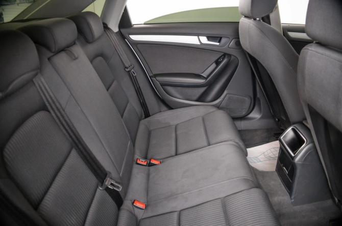 Audi A4 IV (B8) Рестайлинг с пробегом 2012 года, цена 1 199 000 рублей, 254000 км, седан, Автокод Объявления