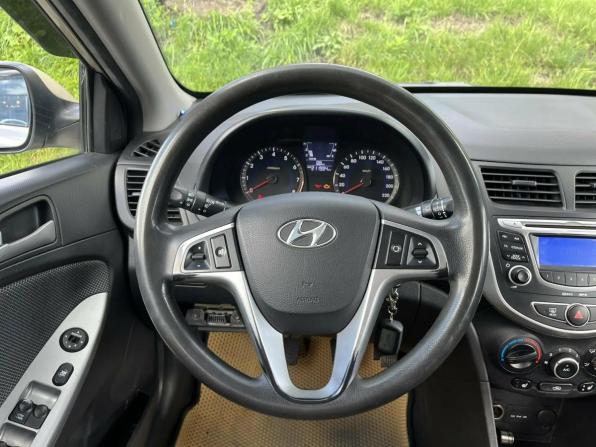 Hyundai Solaris I с пробегом 2011 года, цена 630 000 рублей, 211975 км, седан, Автокод Объявления