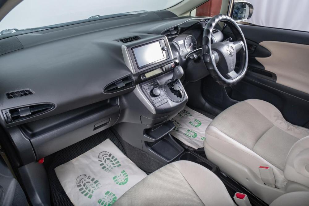 Toyota Wish II Рестайлинг Томск  - изображение 16